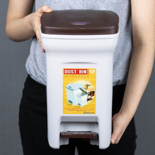 Micronware ถังขยะแบบเท้าเหยียบ Dust Bin ความจุ 6 ลิตร ปราศจากสารก่อมะเร็ง (BPA Free) รุ่น 5668